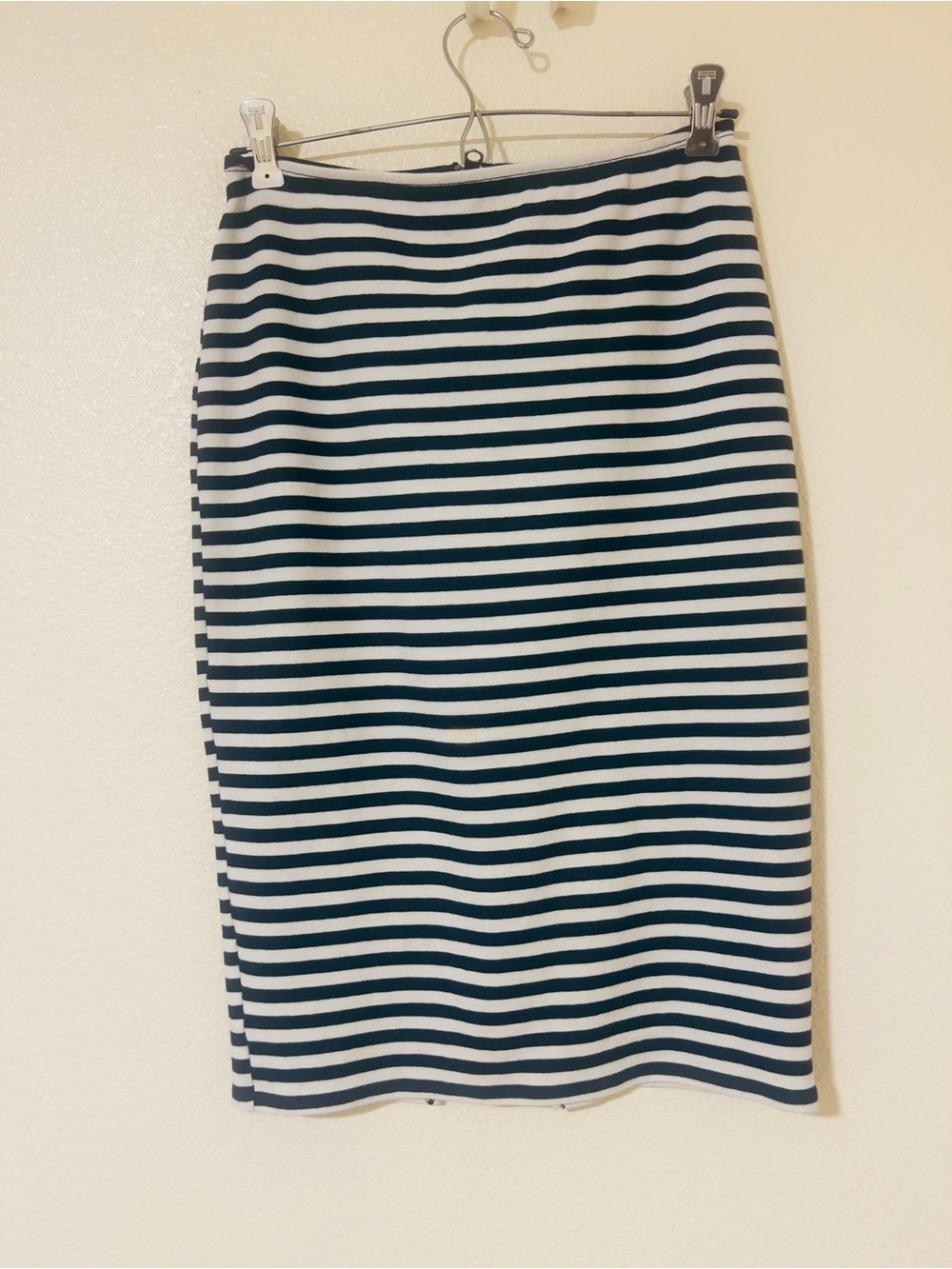 Abercrombie & Fitch Striped Black and White Pencil Skirt Size S
